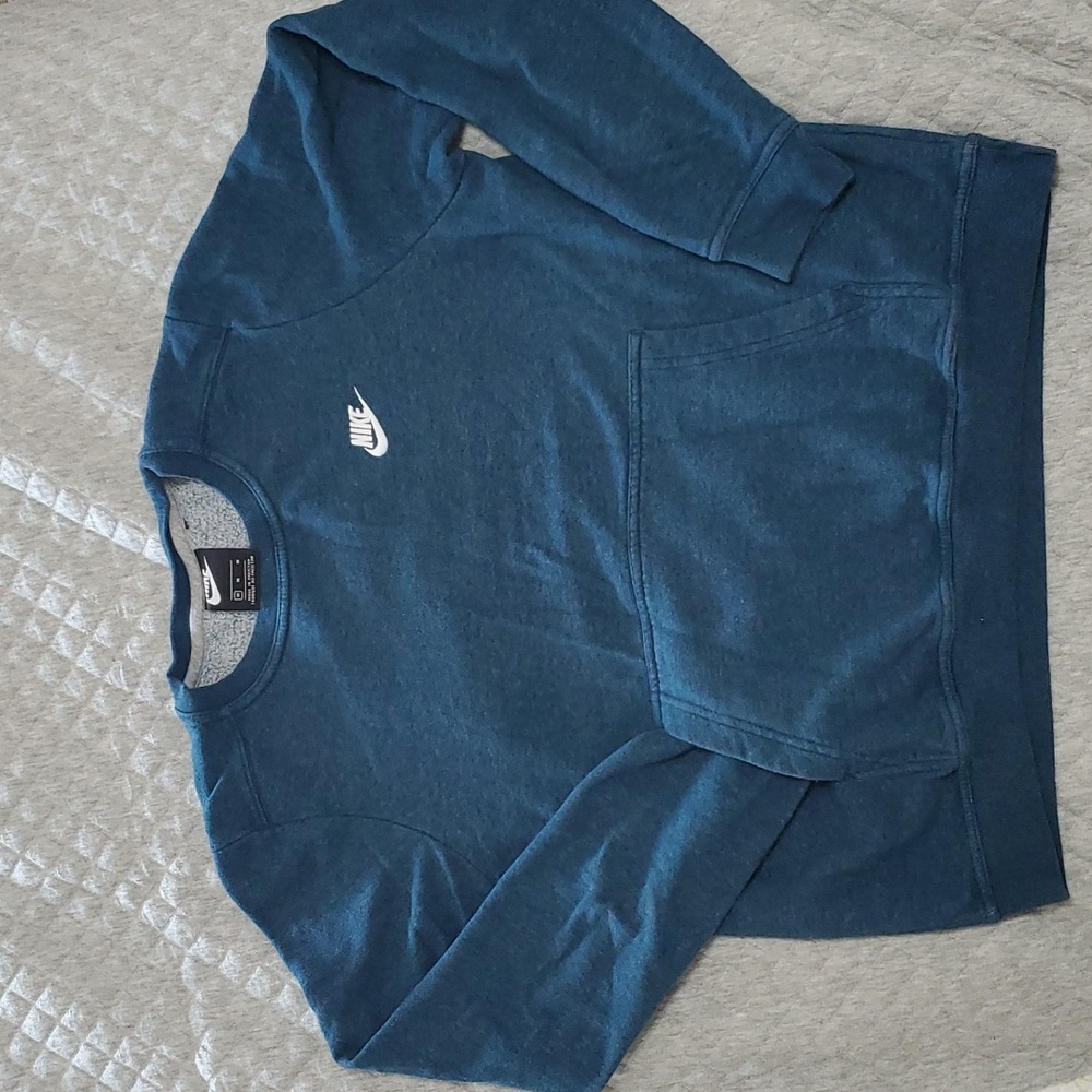 NIKE sweatshirt